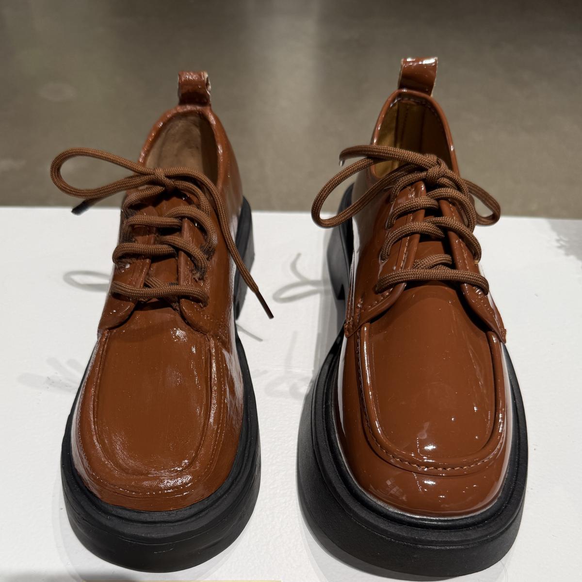 First Place - Kelly Scherle "Shiny Shoe"